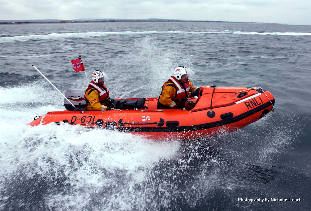 An inshore craft in action.