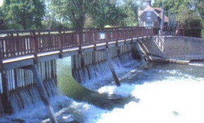 A lock back in time Northmoor weir