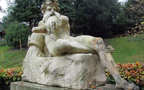 Coade stone sculpture Old Father Thames by John Bacon in Terrace Gardens, Richmond