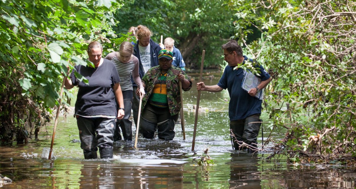 Thames21 volunteers
